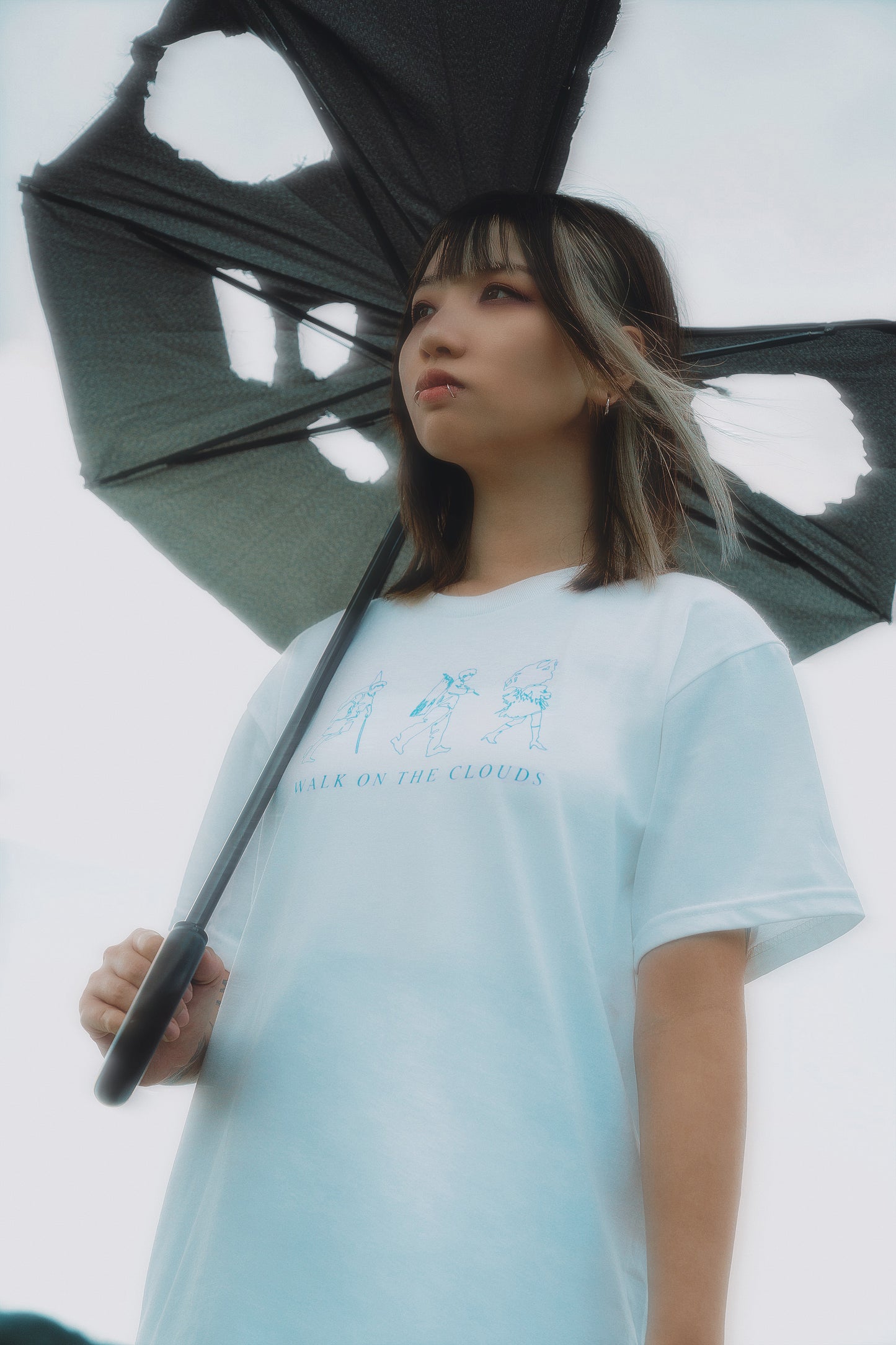 「Walk on the clouds Tee」短袖T恤